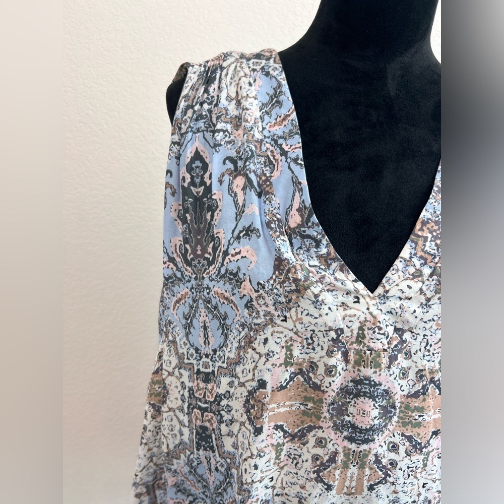 Free People Boho Darcy Swing Sleeveless Flowy Top Size Medium - Picture 2 of 7